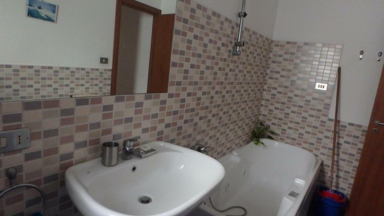 Готель Camera Silenziosa Con Bagno Privato In Centro Citta Палермо Екстер'єр фото